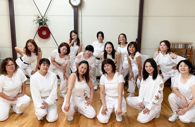 ママの生活を豊かにし心身の健康を保つ楽しいレッスン | 藤岡市のダンスなら全世代誰でも楽しめるTMJ DANCE BASE