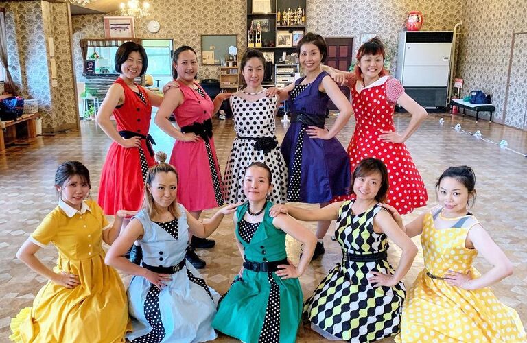 群馬で大人クラスにて楽しくレッスンを実施 | 藤岡市のダンスなら全世代誰でも楽しめるTMJ DANCE BASE